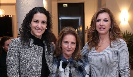  Mayté Torres, Magda Argüelles y Guille Hernández.