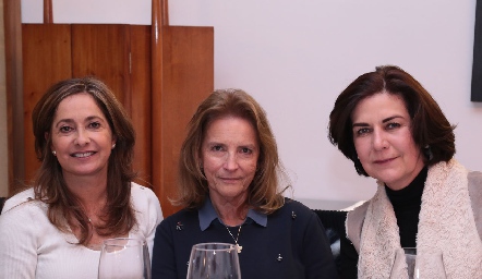  Patricia Gaviño, Magda Argüelles y Coco Mendizábal.