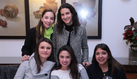  Sofía Rojas, Mayté Torres, Areli Leyva, Mariana Marín y Ale Torres.