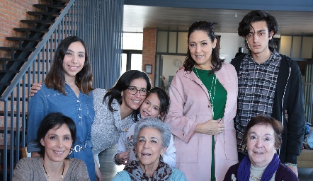  Ana Lucía Chevaile, Alejandra Lujambio, Victoria, Ana Luisa Lujambio, Francisco Artolózaga, Lucía Álvarez, Margarita Cataño y Guadalupe Cataño.