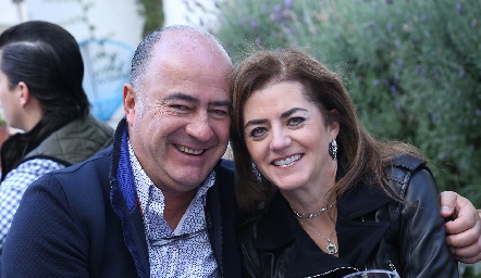  Rafael Olmos y Adriana Carrera.