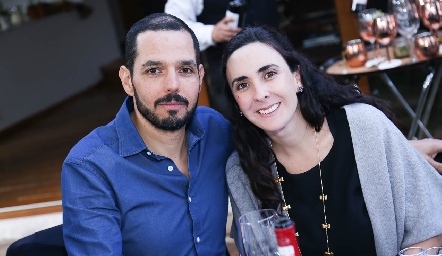  Armando Gutiérrez y Regina Ibáñez.