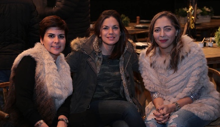  Carla Canseco, Vale Ibarra y Lorena Aldrete.