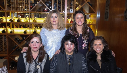  Silvia Foyo, Sofía Villar, Ana Lorena Zámano, Alma Flores y Dolores Lastras.