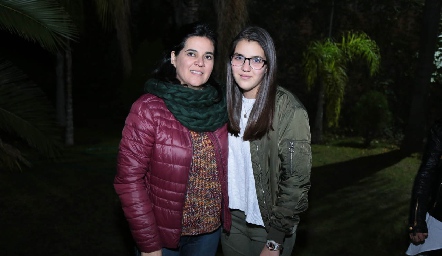  Cynthia Sánchez y Natalia Gómez.