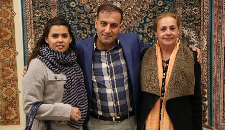  Alejandra Sánchez, Hossein Samadi y Marcela Montemayor.