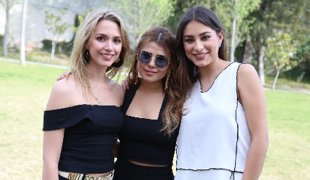  Faustina Villarreal, Daniela Fonseca y Claudia Rodríguez.