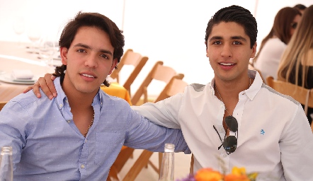 Diego y Andrés Tobías.