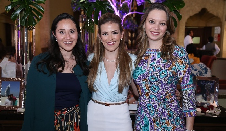  Maleni Ávila, Laura Cadena y Marcela O´Farrill.