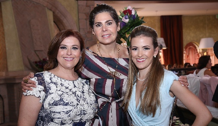  Laura de Cadena, Martha Díez Gutiérrez y Laura Cadena.