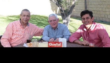  Toño Solórzano, Ricardo Mendizábal y Luis Tinajero.