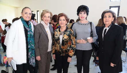  Toyita de Villalobos, Cristina Cánovas, Licha de Carreras, Lucy Stahl y Lula Hernández.