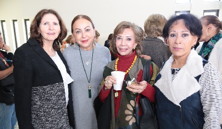  Lila Medina, Rebeca Konishi, Carmela Alonso y Aida Martínez.