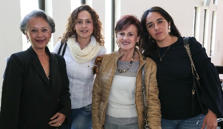  Norma Cárdenas de Jiménez, Maricarmen de Jiménez Licha Villalba y María de González.