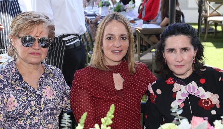  Mónica Labastida, Claudia Carpizo y Lula López.