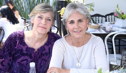  Lorena Morelos Zaragoza y Gabriela Borbolla.