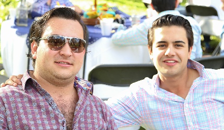  Manuel Martín Alba y Gerardo Valle.