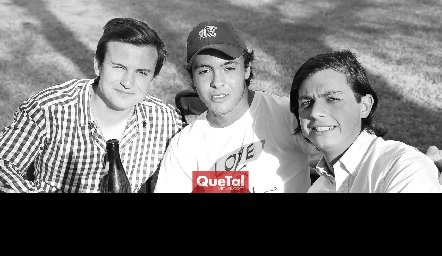  Santiago Corripio, Diego González y Pato Rodríguez.