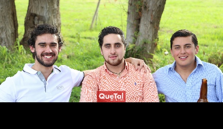  Marcelo Gutiérrez, Diego Gutiérrez y Carlos Guerra 
