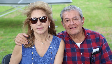  Elsa Castro y Mario Lozano.