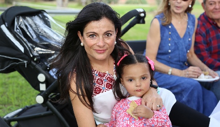  Elsa Lozano y Nuri Espinosa.
