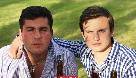  Toro Gómez y Santiago Corripio.