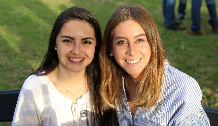  Mariana y María José López.