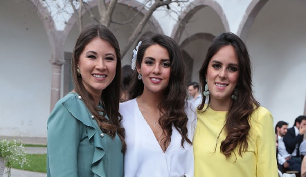  Alejandra Puente, Vicky Álvarez y Claudia Antunes.