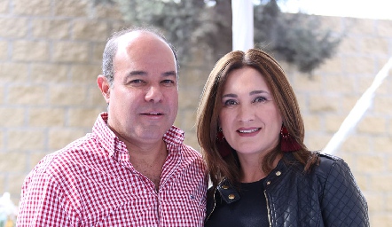  Enrique Quintero y Anita Anaya de Quintero.