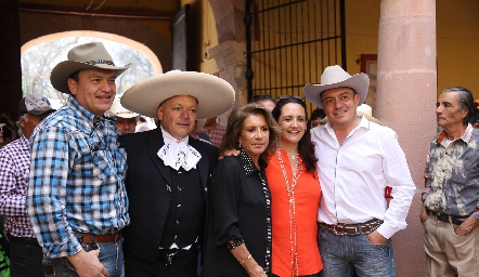  Arturo, Bernardo, Martha Elena, Pato y Luis Miguel Meade.