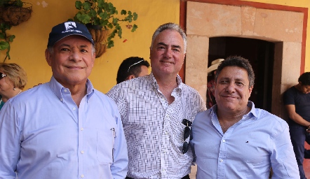 Juan Ramiro Robledo, Jesús Ramírez y Óscar Cabral.