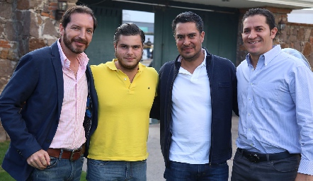  Erik Caballero, Santiago Rosillo, Sebastián Rosillo y René Pierdant.