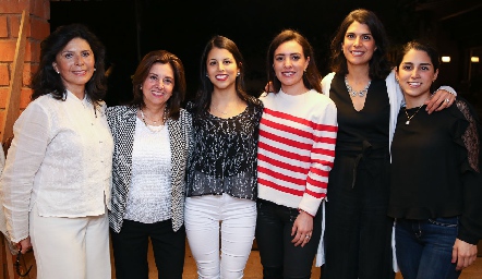  Adriana Díaz de León, Lucía Gómez, Lucía González, Mari Ceci Herrera, Adriana Torres y Daniela González .