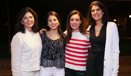  Adriana Díaz de León, Lucía González, Mari Ceci Herrera y Adriana Torres.