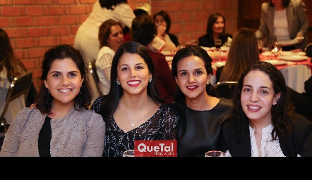  Valeria Siller, Lucía González, Yolanda Aguillón y Sofía Torres.