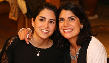  Daniela González y Adriana Torres.