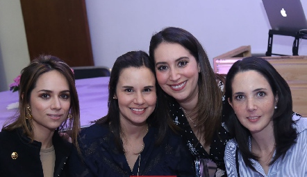  Liliana Rodríguez, Alejandra Elías, Jackie Villalba y Mariana Candia.