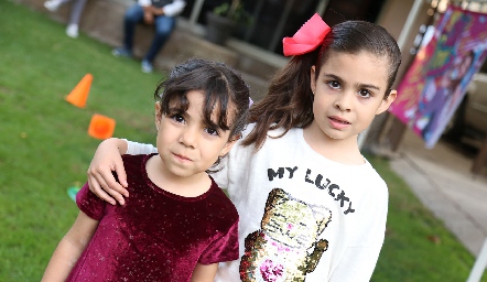  Victoria y Martina.