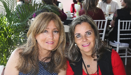  Araceli Foyo y Amparo Lomelín.