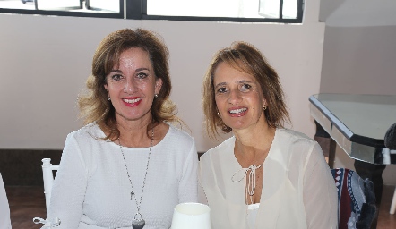  Yolanda y Mireya Payán.