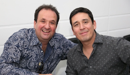  Héctor Hinojosa y Eduardo Muñiz.