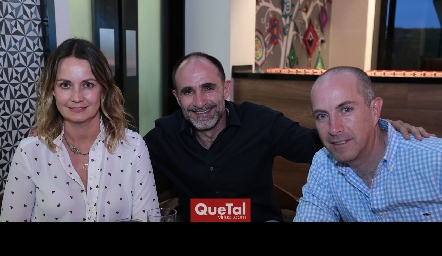  Gabriela Artolózaga, Juan Carlos Abaroa y Juan Carlos Nieto.