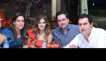  María José de Abella, Ana Paola Gómez, Gustavo Gómez y Javier Abella.