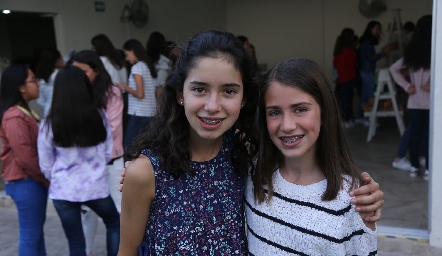  Andrea y María Emilia.