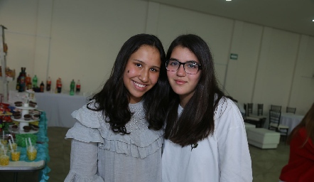  Ximena y Natalia.