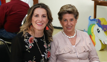  Sofía Rueda y Maga Guerra .