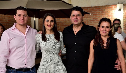  Ignacio Puente, Paola Hernández, Valentín Hernández y Damaris Navia.