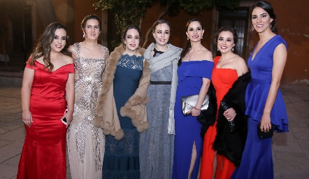  Ana Torres, Montse Ramírez, Sofía Torres, Fernanda Torres, Luli Lamas, Eugenia Torres y Paulina Torres.