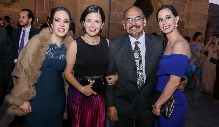  Sofía Torres, Mariana Cabrero, Manolo Montes de Oca y Luli Lamas.