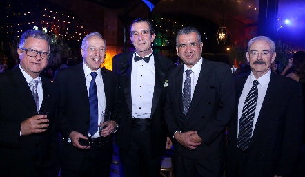  José Manuel Villasuso, Federico Díaz Infante, Ricardo Torres, José Manuel Suárez y Santiago Hernández.